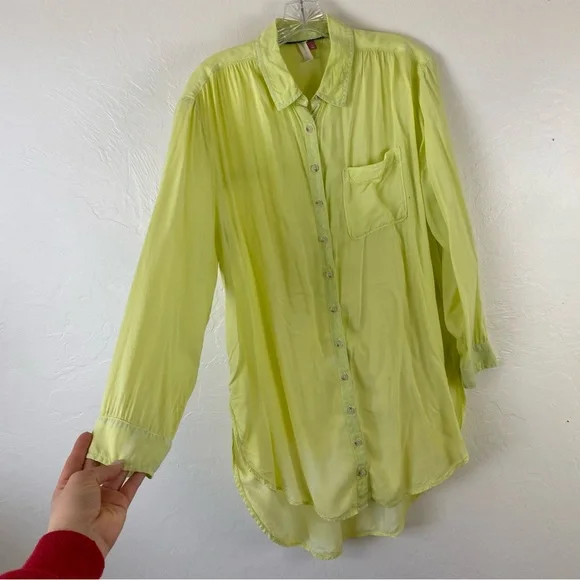 Anthropologie Pilcro Size Small Faded Yellow Green Button Down Long Tunic Blouse - Picture 2 of 8